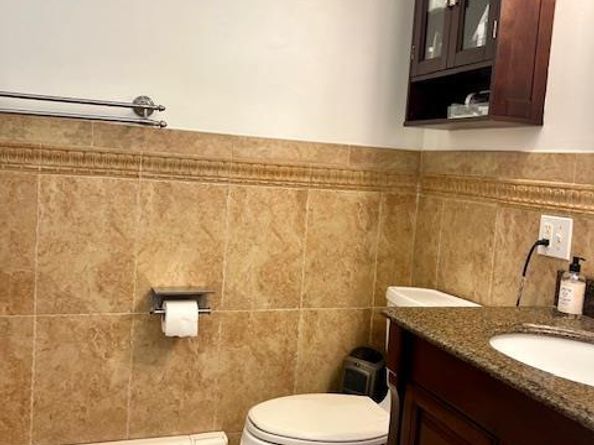 767 Clark Avenue, Ridgefield NJ 07657