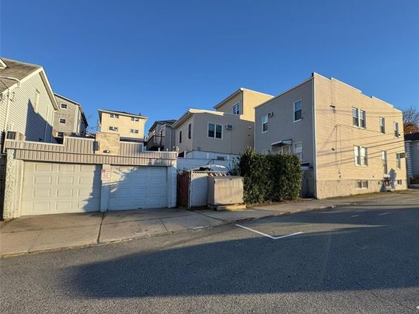 Undisclosed Address #25039330, North Bergen NJ 07047