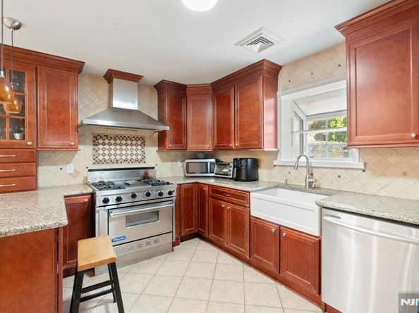 51 Anderson Avenue, Englewood Cliffs NJ 07632