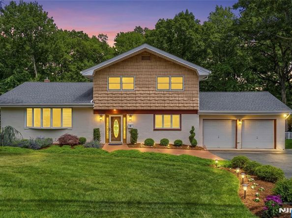 651 Floyd Street, Englewood Cliffs NJ 07632