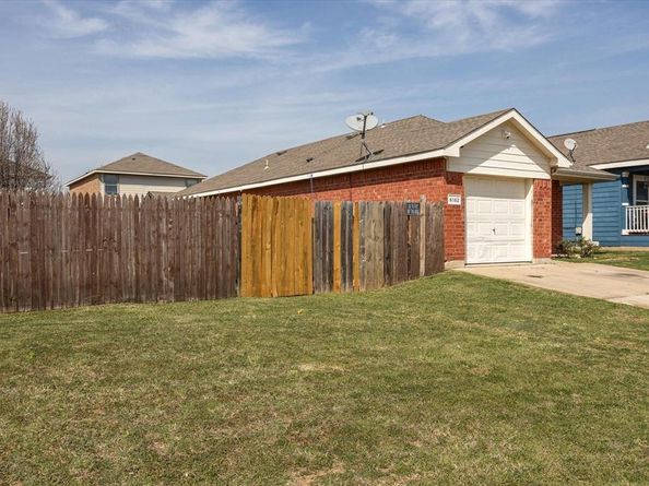 6152  River Cross Drive , Fort Worth Texas 76114
