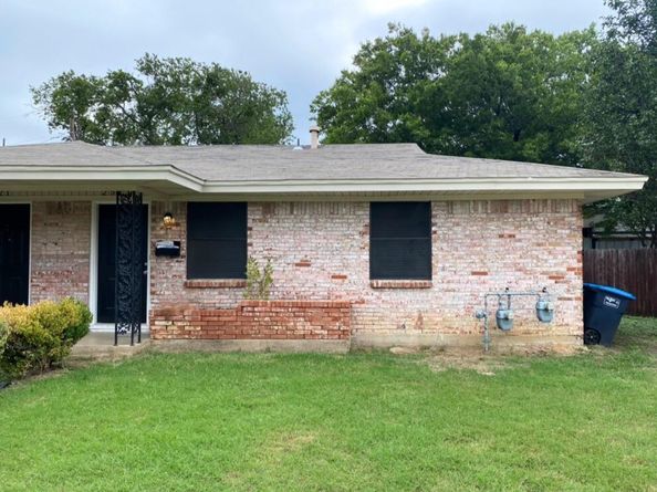 2523  Normont Circle , Fort Worth Texas 76103