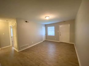 2523  Normont Circle , Fort Worth Texas 76103