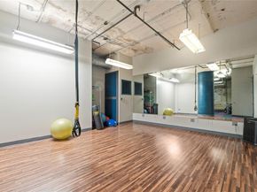 1122  Jackson Street  811, Dallas Texas 75202
