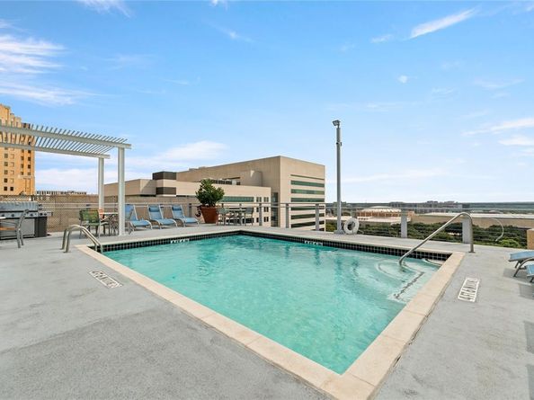 1122  Jackson Street  811, Dallas Texas 75202