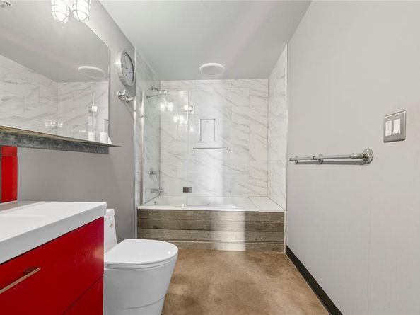 1122  Jackson Street  811, Dallas Texas 75202