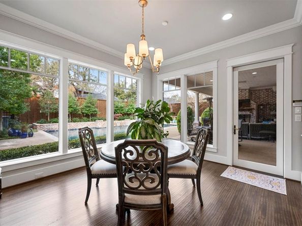 6611  Dartbrook Drive , Dallas Texas 75254