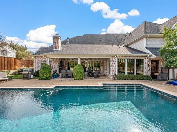 6611  Dartbrook Drive , Dallas Texas 75254