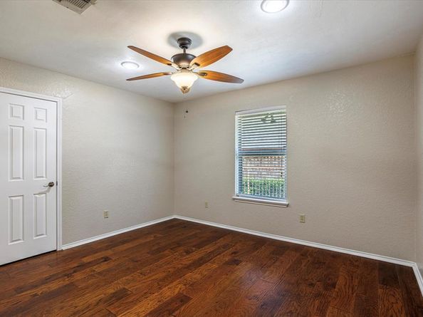 7324  Bramblewood Road , Fort Worth Texas 76133