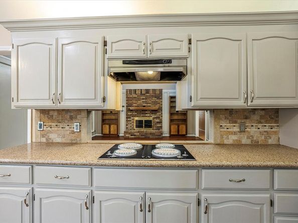 7324  Bramblewood Road , Fort Worth Texas 76133
