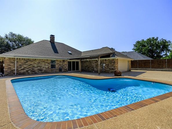 7324  Bramblewood Road , Fort Worth Texas 76133