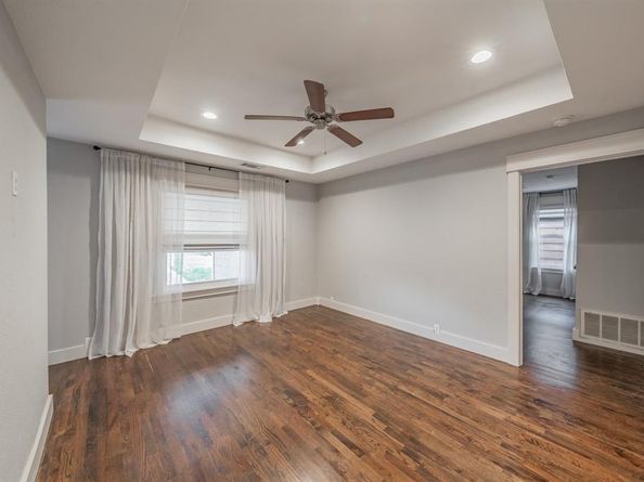 4411  Sexton Lane , Dallas Texas 75229