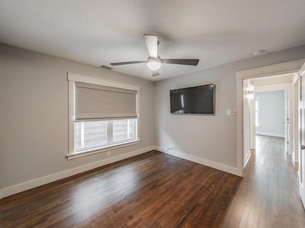4411  Sexton Lane , Dallas Texas 75229