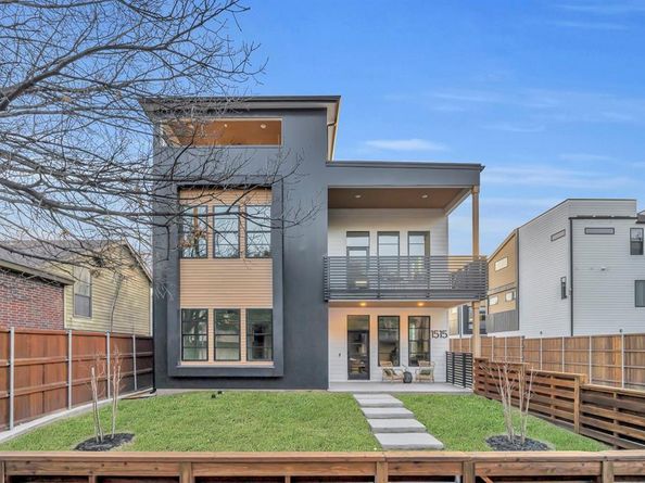 1515  Pecos Street , Dallas Texas 75204