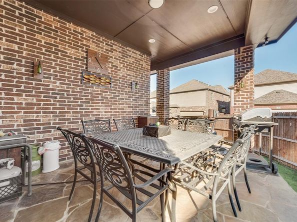 5056  Empire Way , Irving Texas 75038