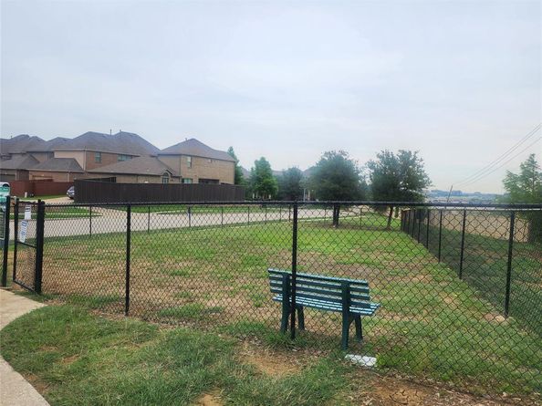 5056  Empire Way , Irving Texas 75038