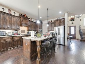 5056  Empire Way , Irving Texas 75038
