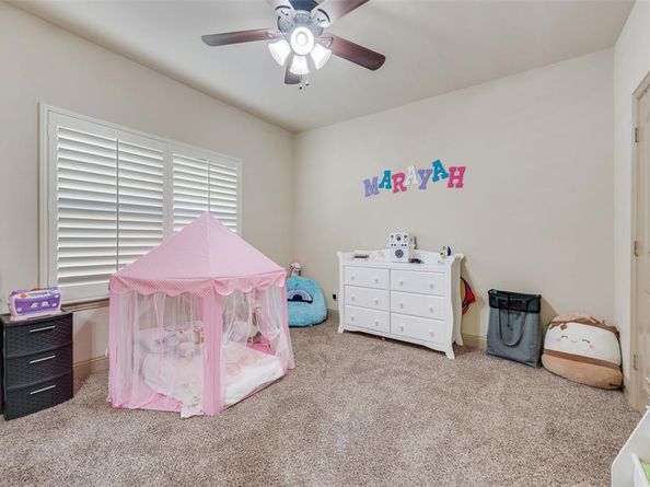 5056  Empire Way , Irving Texas 75038