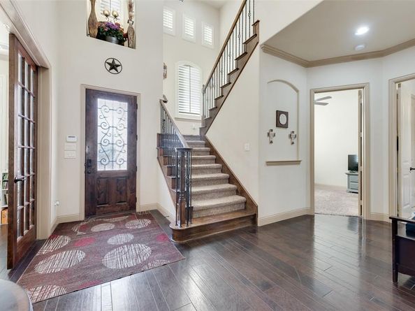 5056  Empire Way , Irving Texas 75038