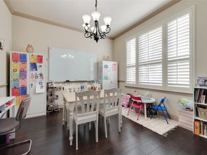 5056  Empire Way , Irving Texas 75038