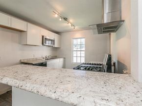 1927  Yale Street , River Oaks Texas 76114