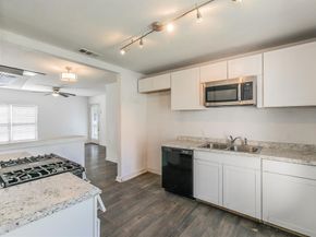 1927  Yale Street , River Oaks Texas 76114