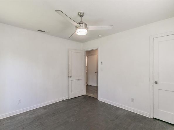 1927  Yale Street , River Oaks Texas 76114