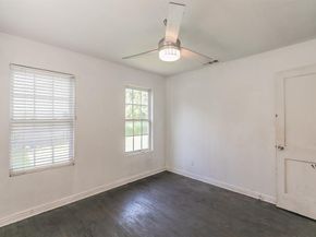 1927  Yale Street , River Oaks Texas 76114