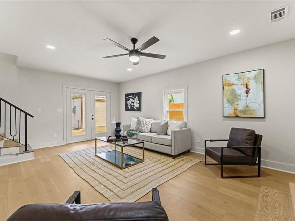 814  Turner Avenue , Dallas Texas 75208