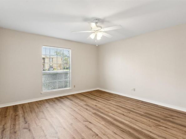 4008  Ridglea Country Club Drive  304, Fort Worth Texas 76126