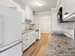 4008  Ridglea Country Club Drive  304, Fort Worth Texas 76126