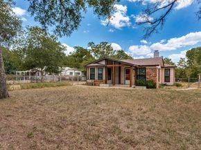 412  Calgary Road , Azle Texas 76020