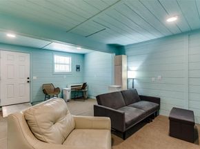 412  Calgary Road , Azle Texas 76020