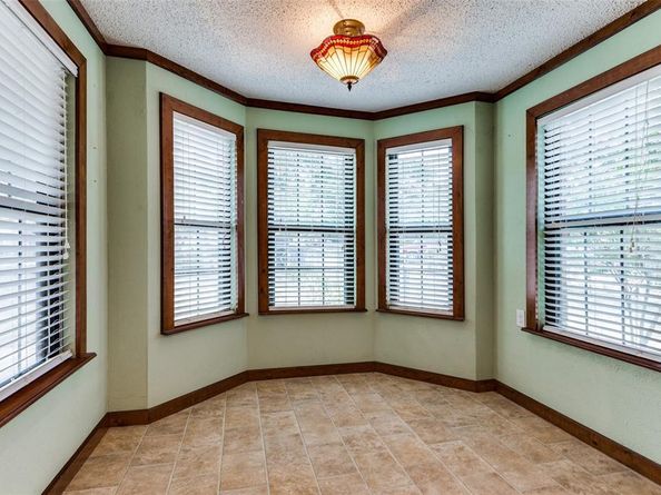 412  Calgary Road , Azle Texas 76020