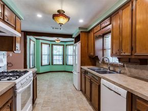 412  Calgary Road , Azle Texas 76020