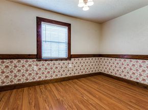 412  Calgary Road , Azle Texas 76020