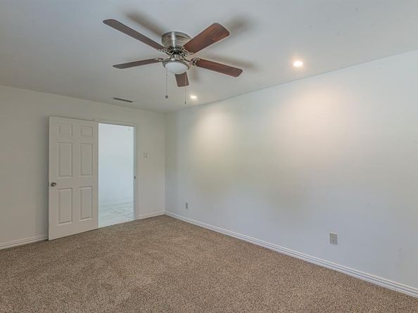 10024  Mill Valley Lane , Dallas Texas 75217