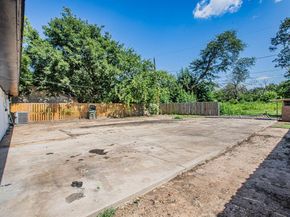 10024  Mill Valley Lane , Dallas Texas 75217