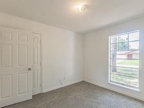 10024  Mill Valley Lane , Dallas Texas 75217