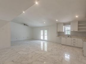 10024  Mill Valley Lane , Dallas Texas 75217