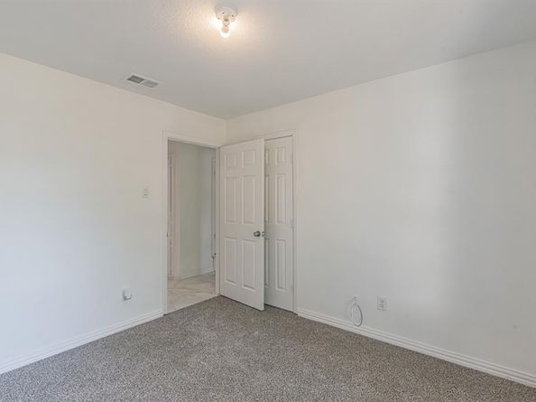10024  Mill Valley Lane , Dallas Texas 75217