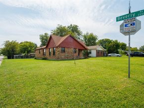 1260 E Mulkey Street , Fort Worth Texas 76104