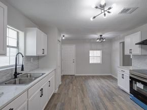 1260 E Mulkey Street , Fort Worth Texas 76104