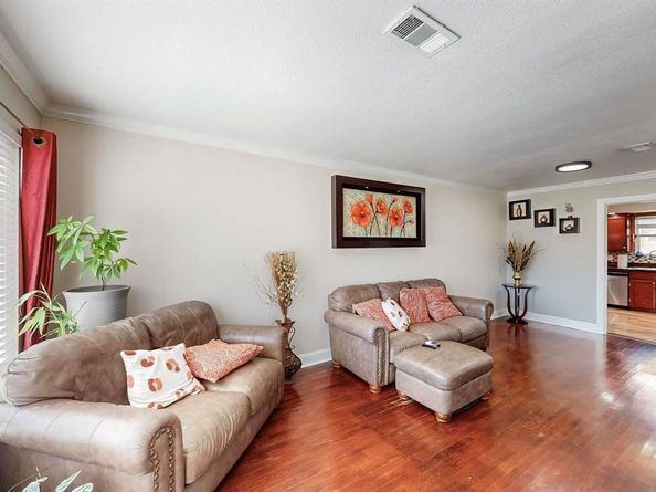 3211  Bertrand Avenue , Dallas Texas 75215