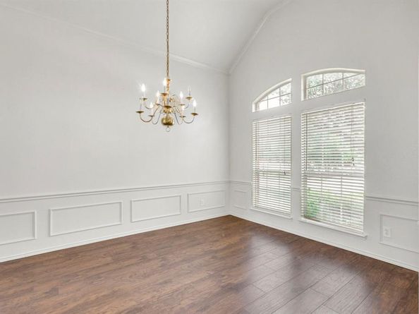2328  Meredith Lane , Garland Texas 75042