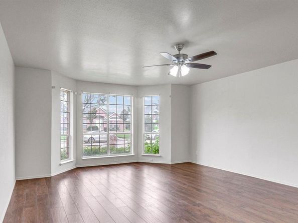 2328  Meredith Lane , Garland Texas 75042