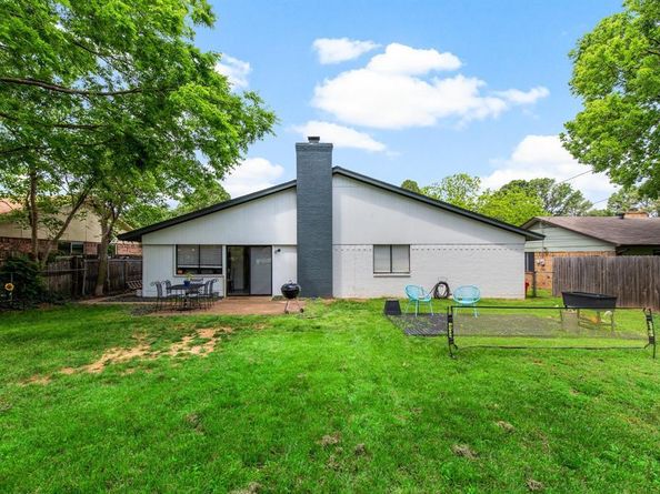 2409  Leslie Street , Denton Texas 76205