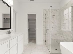 12710  Meadow Glen  , Rowlett Texas 75089