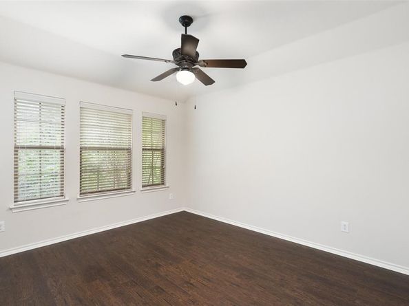 1825  Amber Lane , Carrollton Texas 75007