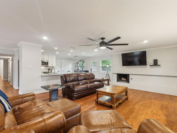 12345  Band Box Place , Dallas Texas 75244